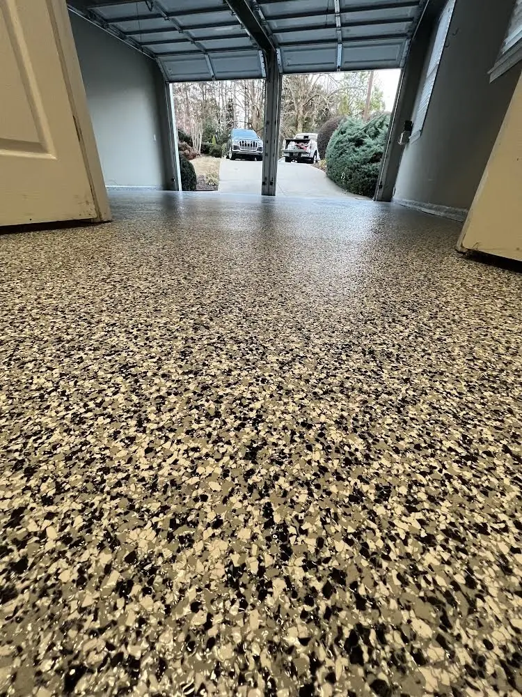 Decorative flake epoxy garage floor